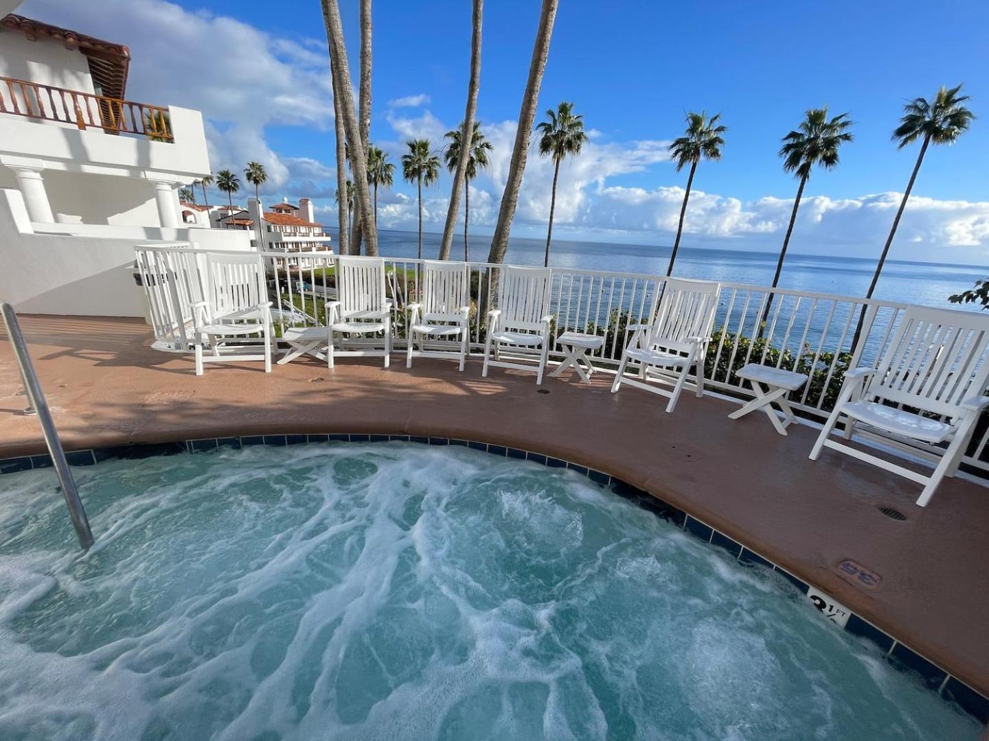 Catalina Island Getaway With 6 Seat Golf Cart Ac Apartment Avalon Exterior photo