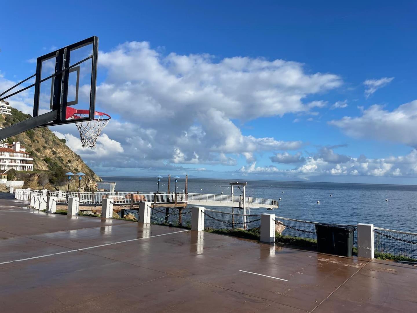 Catalina Island Getaway With 6 Seat Golf Cart Ac Apartment Avalon Exterior photo