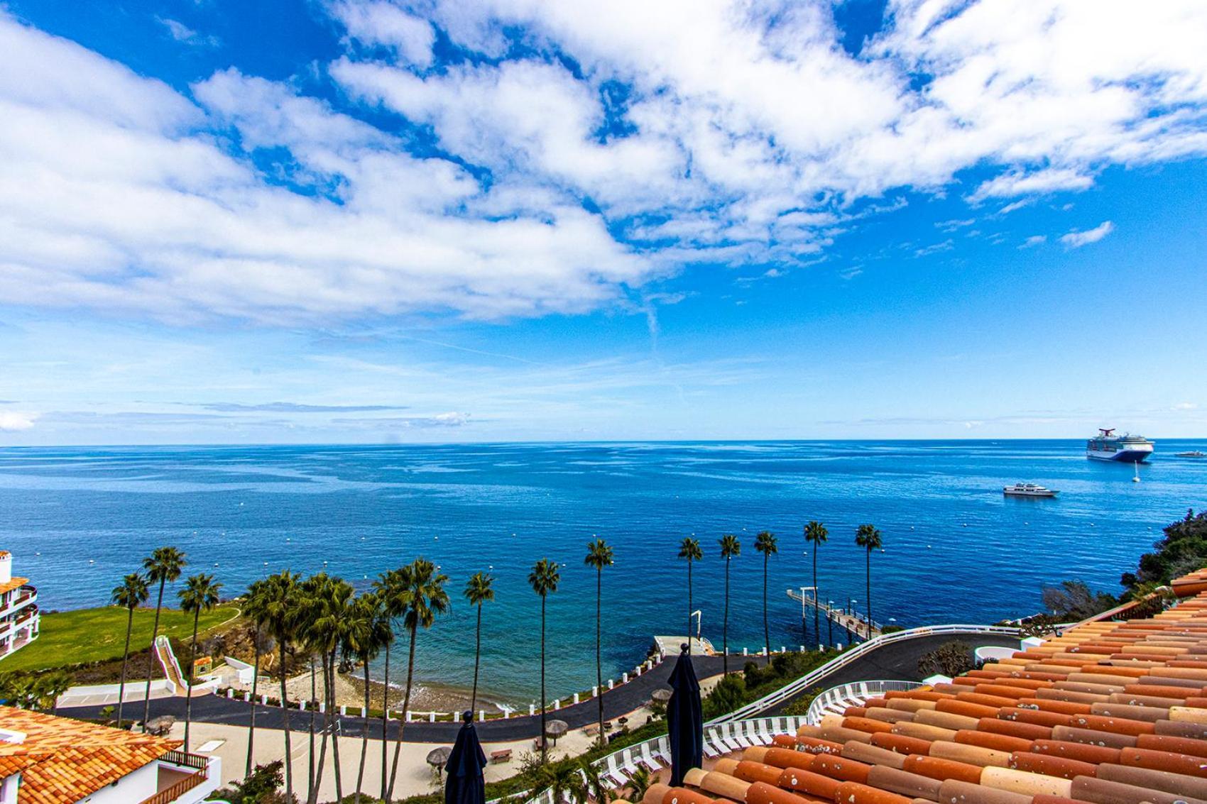 Catalina Island Getaway With 6 Seat Golf Cart Ac Apartment Avalon Exterior photo
